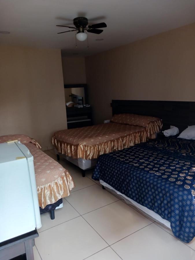 Habitaciones Casa Cuscatlan Tamanique Værelse billede
